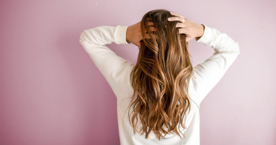Afinal, como fazer o cabelo crescer? Confira 5 dicas essenciais