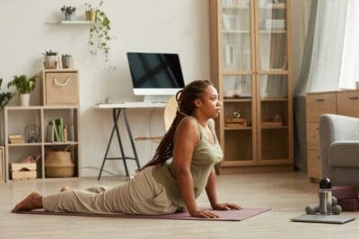 4 dicas práticas de como fazer exercícios em casa