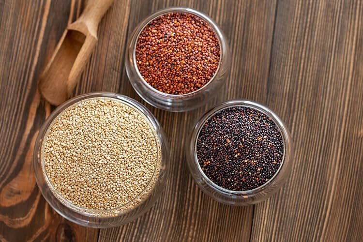 Descubra o que é, seus benefícios e como preparar quinoa!